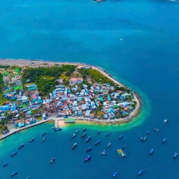 Hòn đảo không khách sạn, không resort, cách đất liền 20km, nhiều người bản địa cũng không biết tới