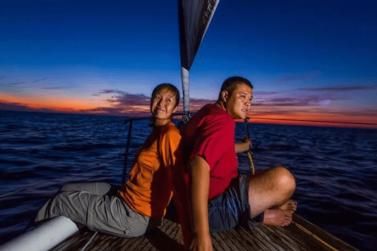 Cặp vợ chồng bán hết công ty, bất động sản để sống cuộc đời 'không nhà cửa': Sau 8 năm, ngồi không cũng bỏ túi 730 tỷ