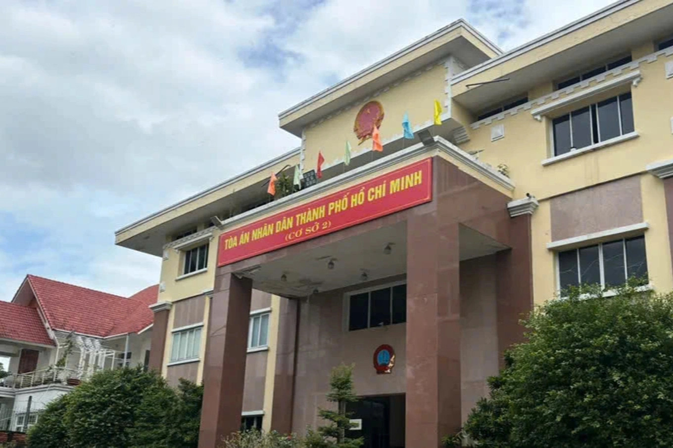 Diễn biến nóng vụ hot boy nổi đình đám Tống Đông Khuê bị bạn gái cũ kiện đòi 44 tỷ