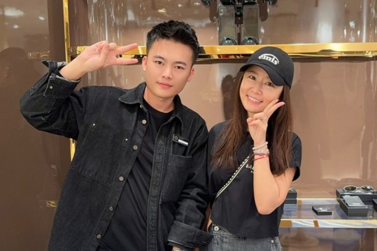 Mặt mộc của Lâm Tâm Như ở tuổi 49 gây sốt