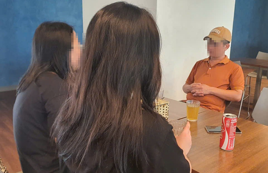 Người mẹ kể 'chuyến xe dài nhất cuộc đời' trên hành trình tìm con gái 13 tuổi 'mất tích'