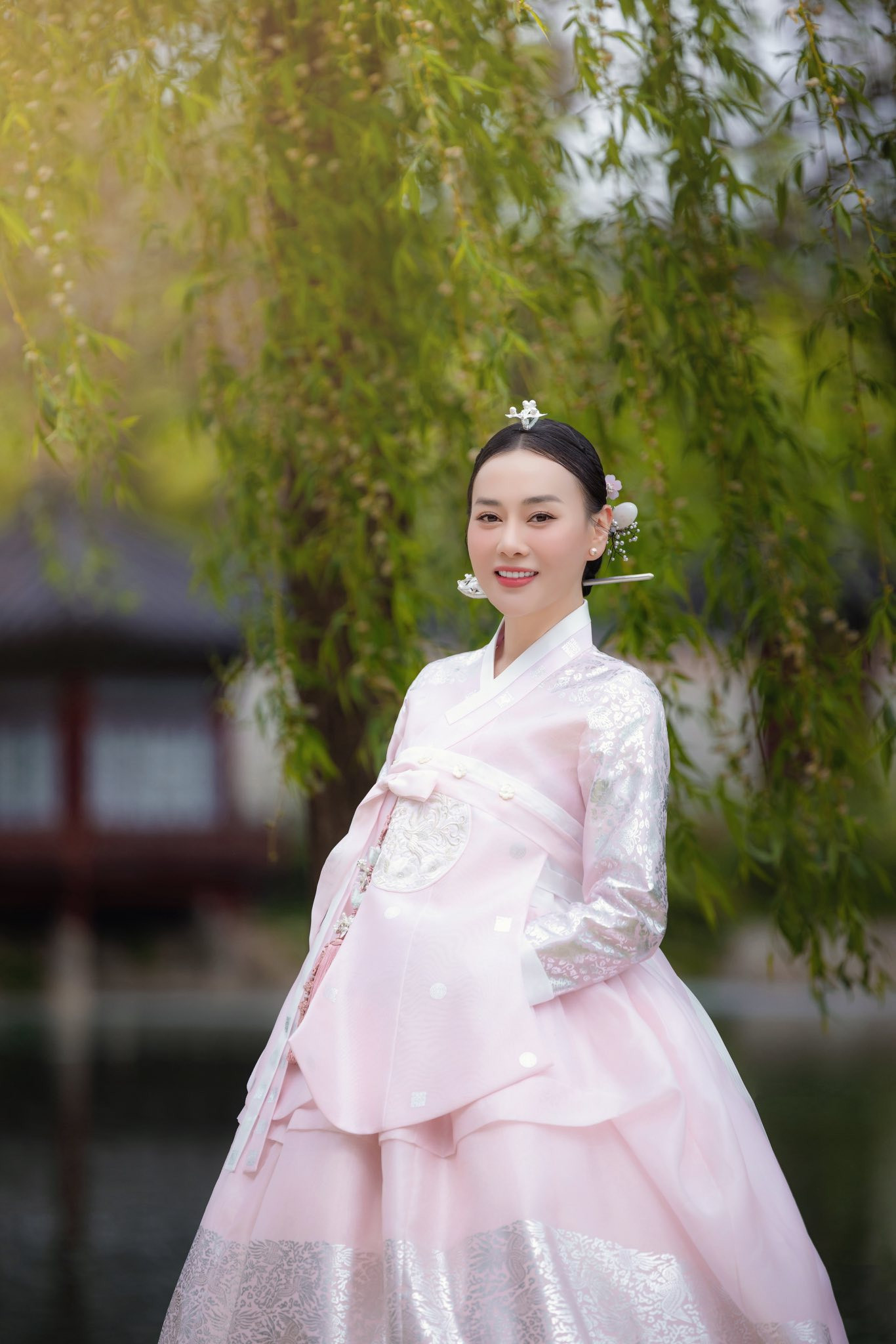 Cặp song sinh nhà Phương Oanh tròn 1 tuổi, nữ diễn viên cũng giảm cân thành công, khoe vóc dáng đẹp- Ảnh 8.