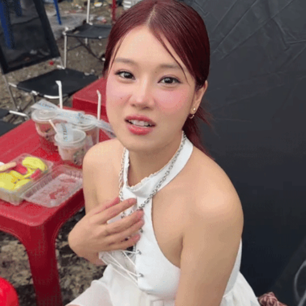 Chị đẹp Vbiz cân vội được 39kg gầy trơ xương nay tăng hẳn 10kg khiến cả showbiz vào chúc mừng