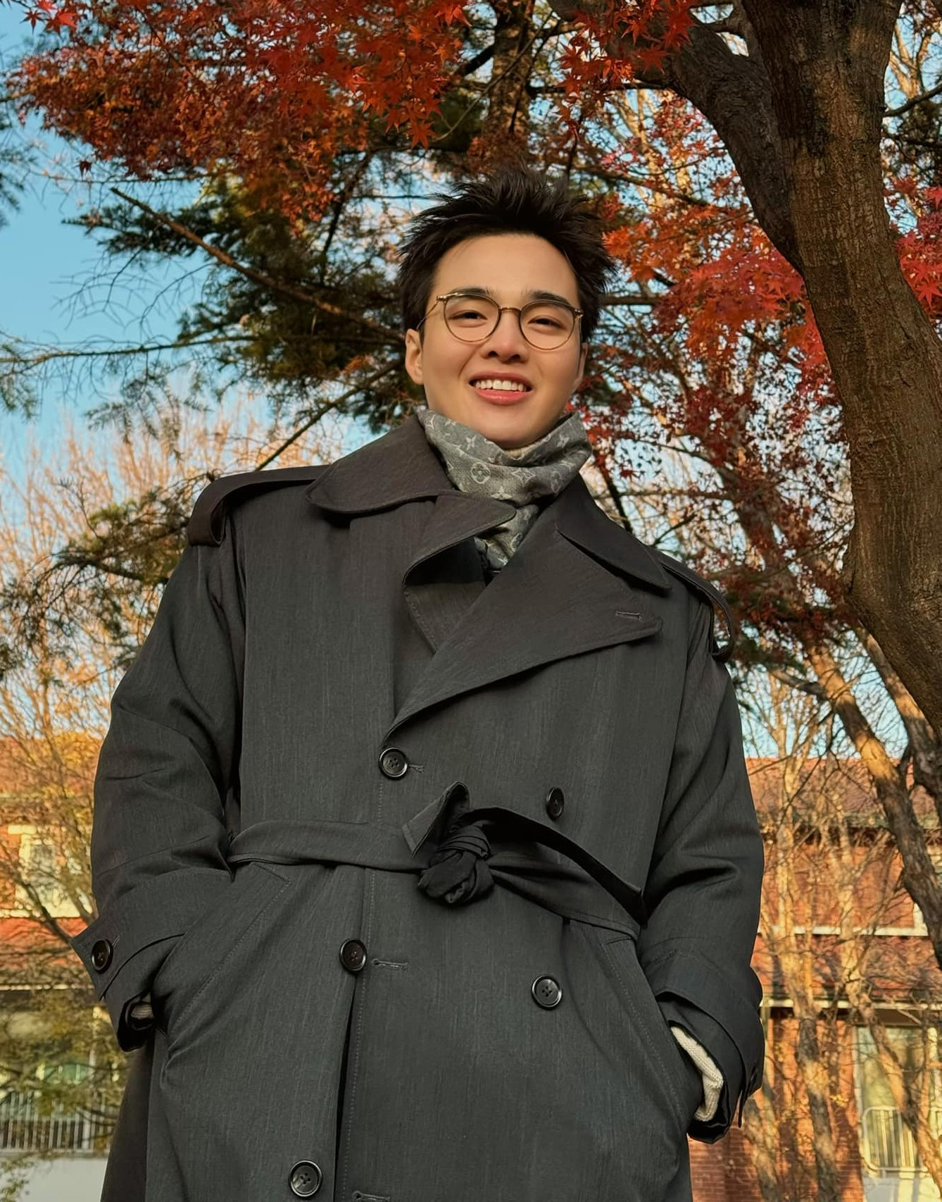 Tiktoker Tun Phạm đang gây ầm ĩ cõi mạng vì nửa tỷ tiền thuế là ai