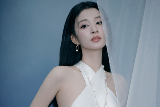 Đúng 16h30 thứ Bảy 5/7/2025, 3 con giáp vận mệnh sáng rực rỡ như sao, tiền bạc lũ lượt kéo về nhà, sự nghiệp phất lên như diều gặp gió