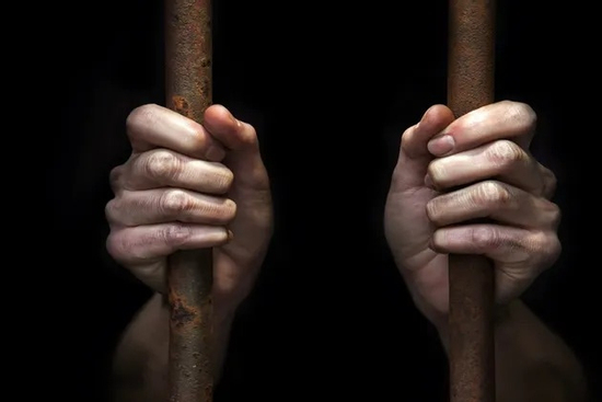 30 nữ nhà văn bị bắt