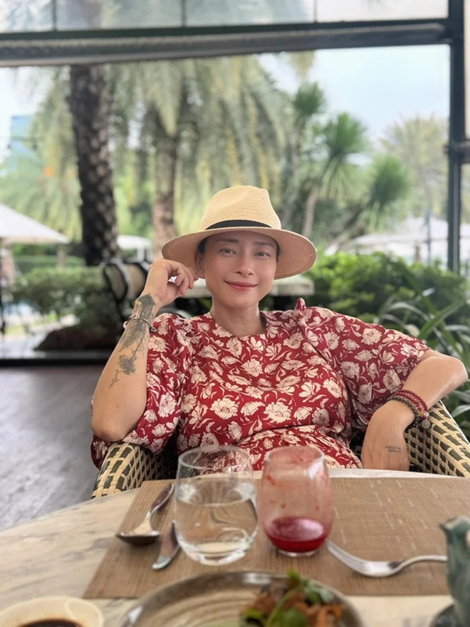 Ảnh Ngô Thanh Vân đánh đấm trước khi mang thai gây sốt báo Mỹ đồng loạt đưa tin