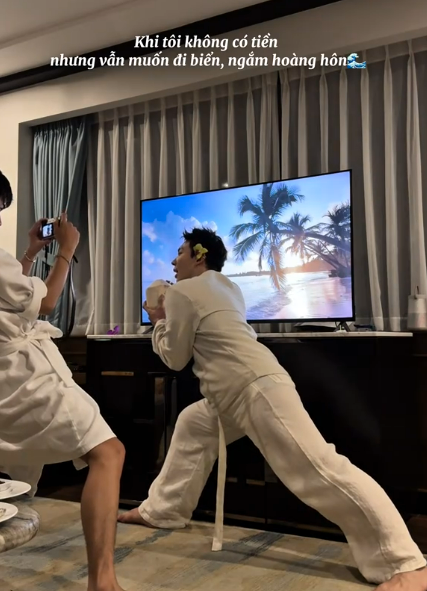 Gần 1 triệu người bật ngửa trước màn khoe dáng đi biển của Ngọc Trinh