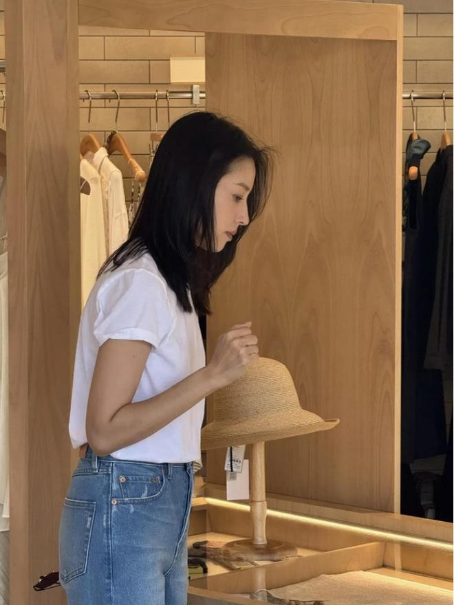 Nhan sắc qua camera thường của Chúc Anh Đài Đổng Khiết đẹp đến mức khiến khán giả nuối tiếc