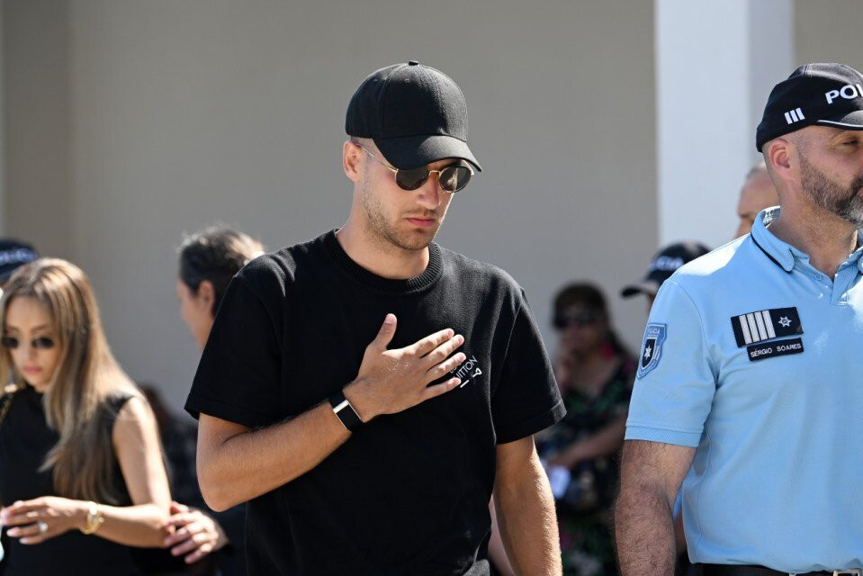 www_thesun_co_uk SOCCER Liverpool 17104326jpg JS1007571625 (1).jpg