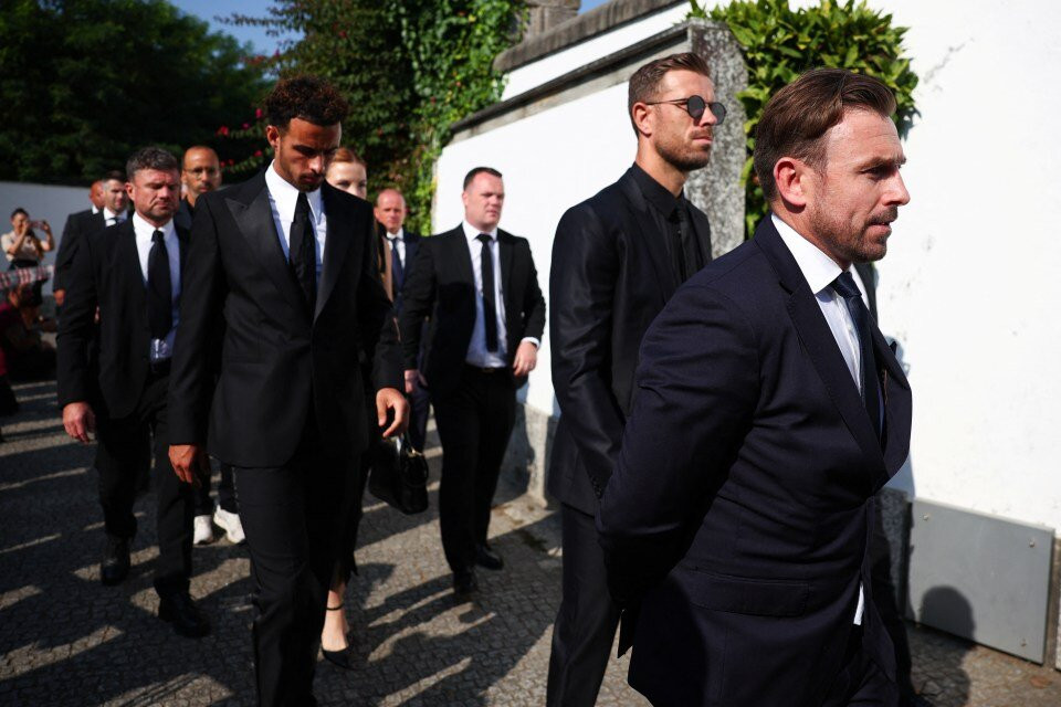 www_thesun_co_uk SOCCER Liverpool 09065112jpg JS1007730506 1.jpg