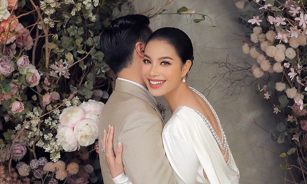 Động thái mới của Phạm Hương sau tin đồn rạn nứt hôn nhân