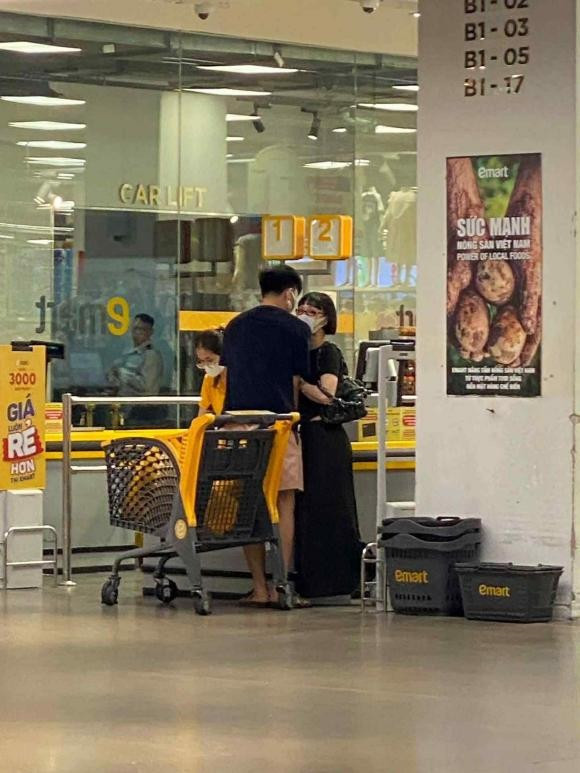 Bạn trai kém 5 tuổi công khai xác nhận tình cảm với Miu Lê theo cách không thể ngọt hơn