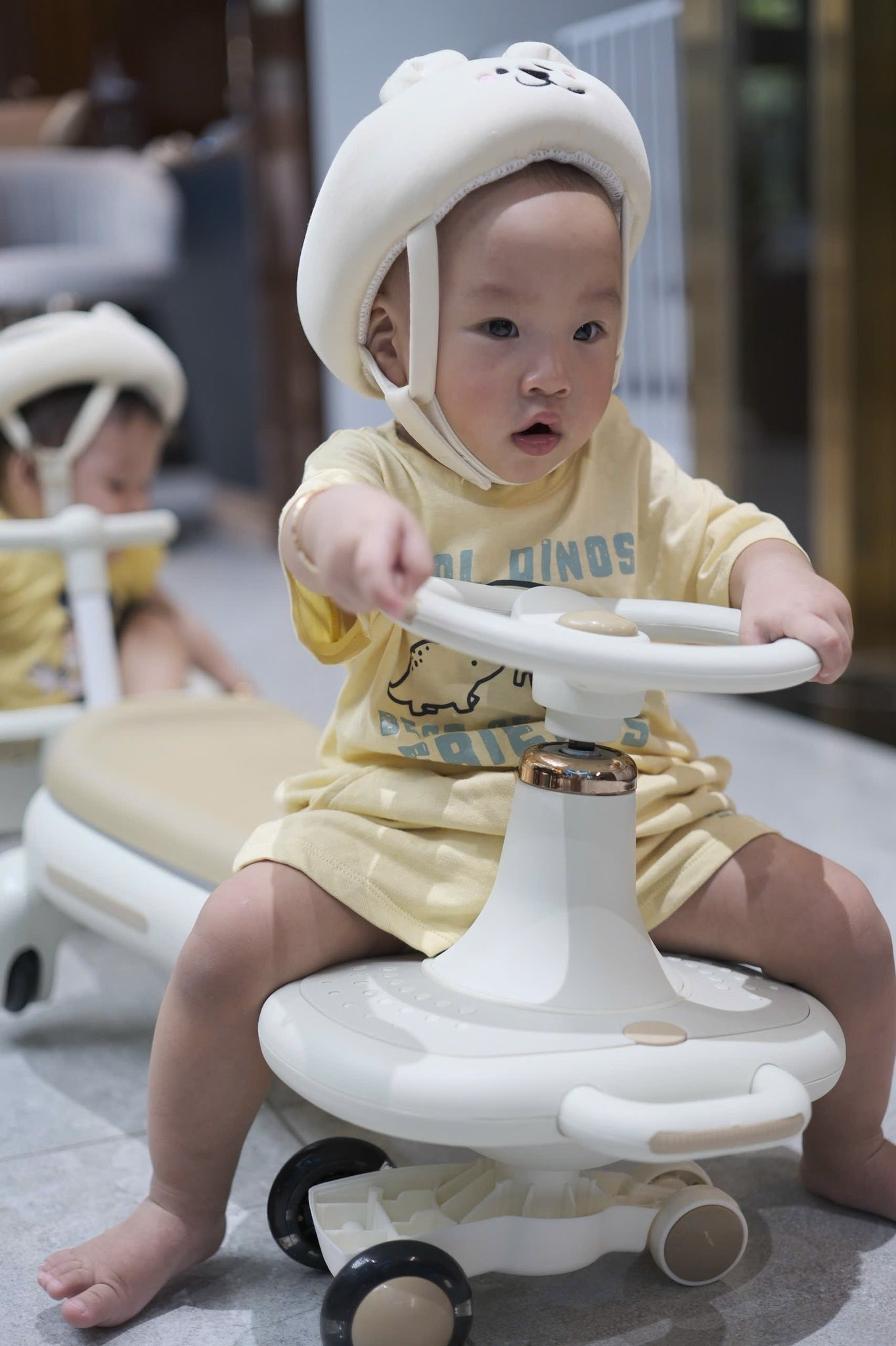 516746122243211576108519631032018085372615320n