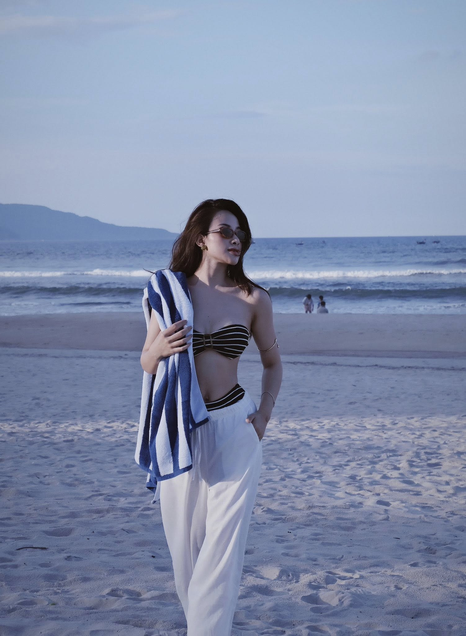 Hot girl quê Nghệ An - vợ cầu thủ Phan Văn Đức gây sốt với bộ bikini 'sexy vừa đủ'- Ảnh 3.