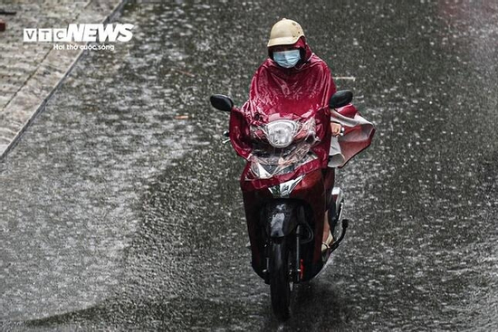 Miền Bắc khi nào hết nắng nóng, chuyển mưa lớn diện rộng?