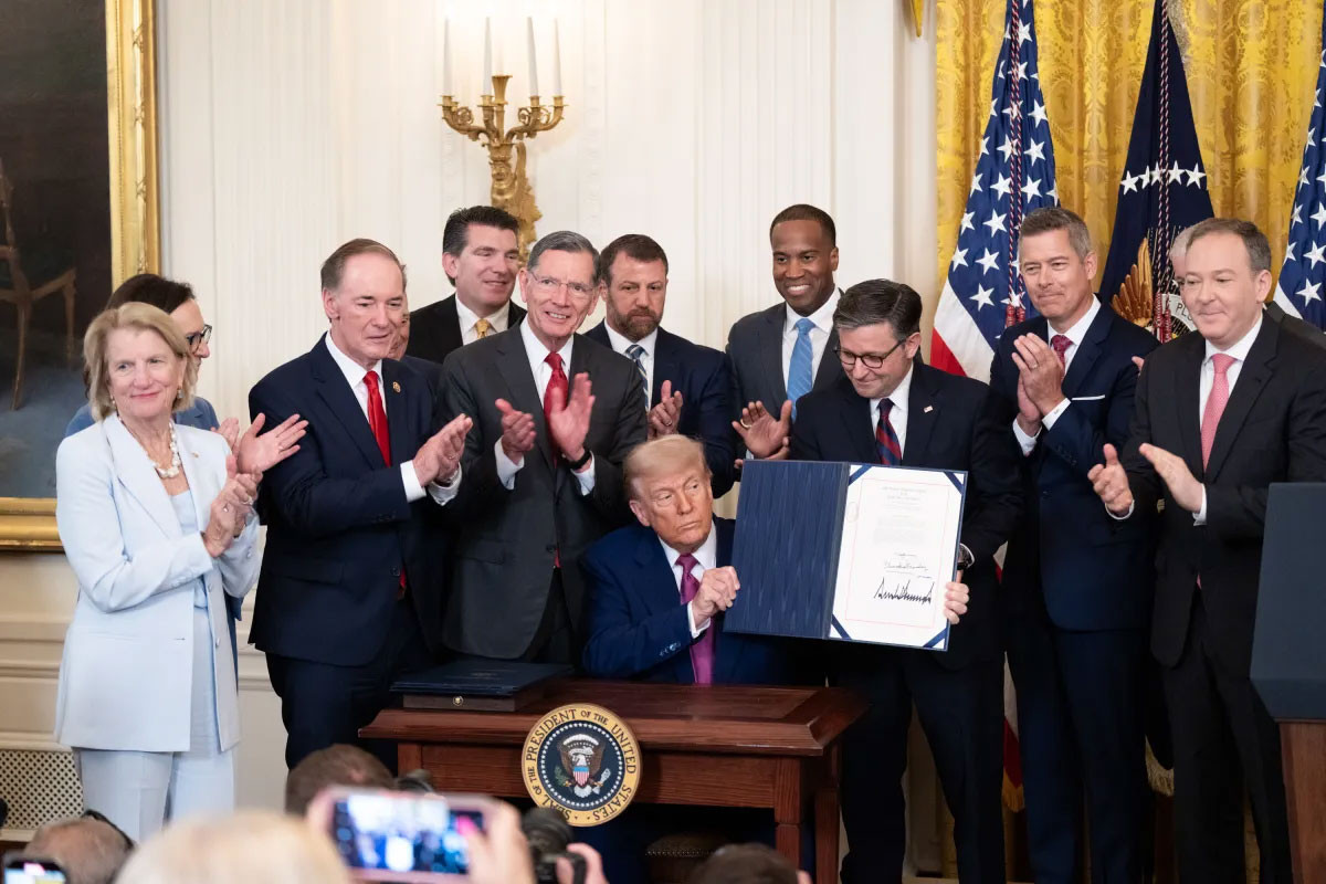 Trumpauto WhiteHouse.jpg