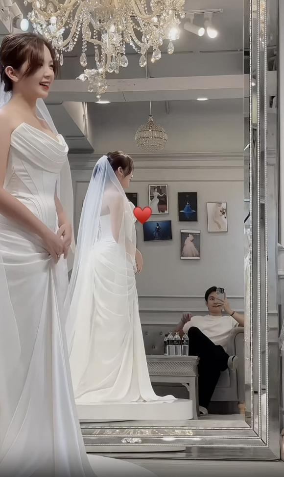 Rò rỉ clip chụp ảnh cưới của Đình Tú và bà xã Ngọc Huyền