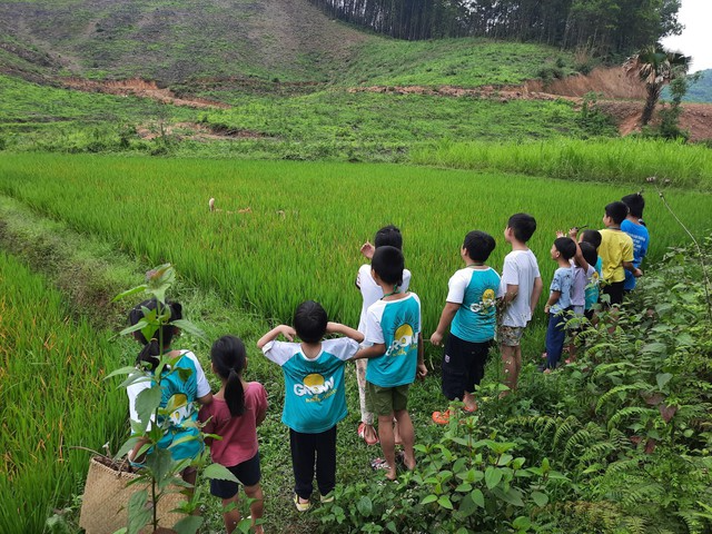 Trẻ tham gia trại hè Làng Háo Hức. (Ảnh: Làng Háo Hức)