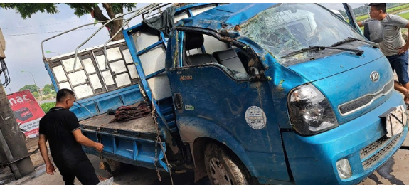 Vụ ô tô chở vải bị lật: Chủ xe nhận được khoảng hơn 40 triệu đồng giúp đỡ từ cộng đồng - Ảnh 2.