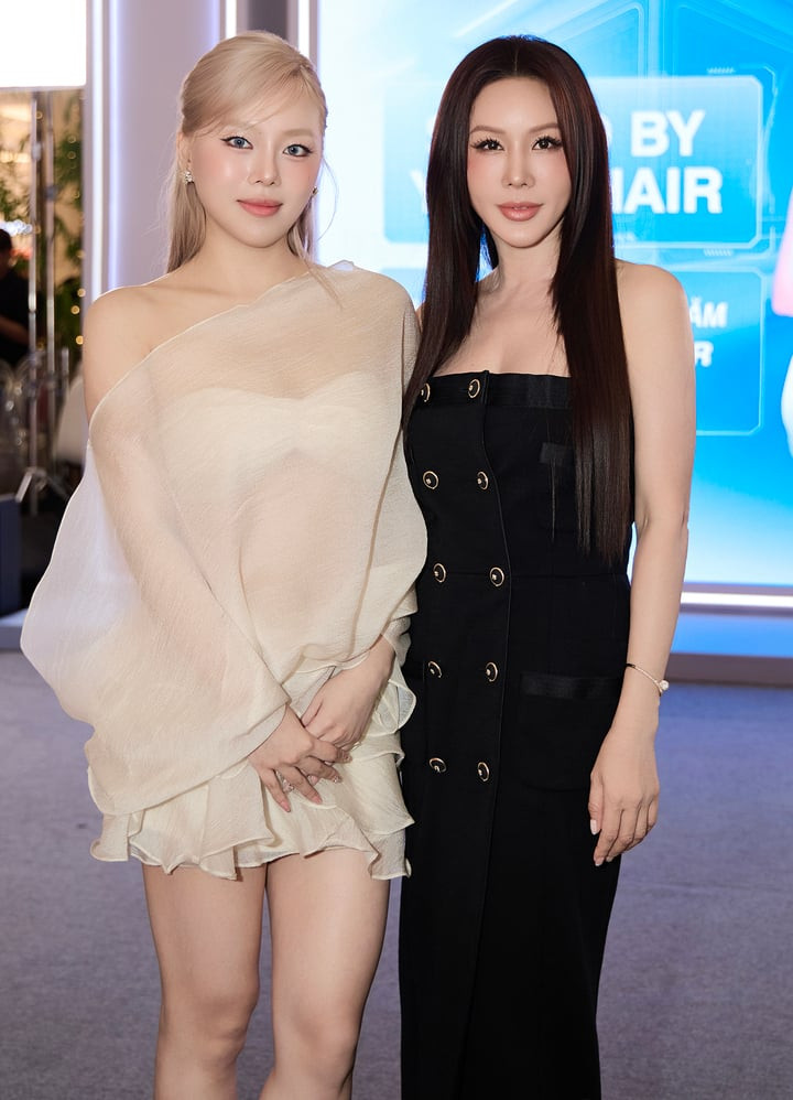 Chen Huai Hsiu - con gái duy nhất của Hoa hậu Thu Hoài hiếm hoi lộ diện.