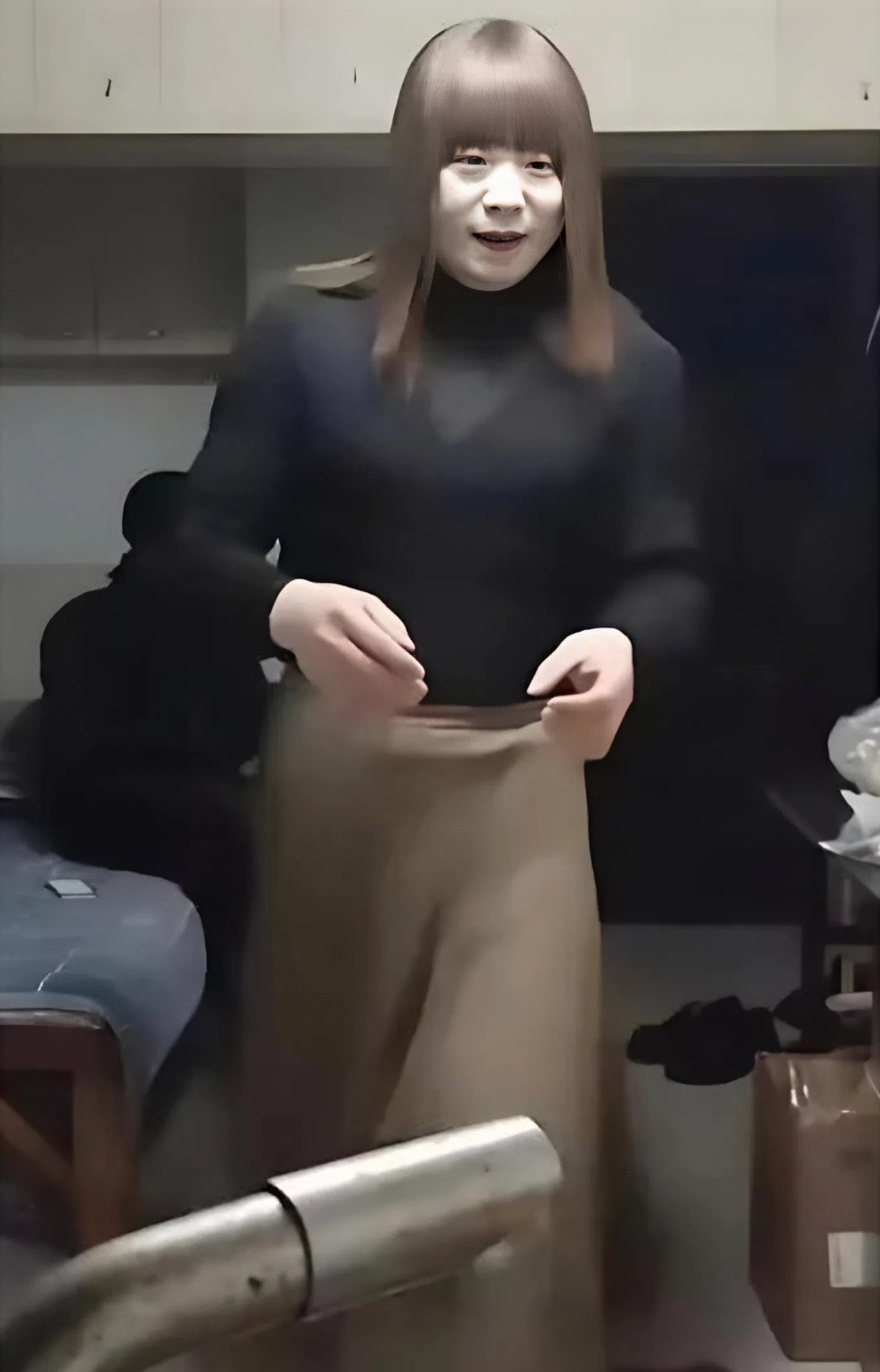 Sốc số tiền Hồng tỷ kiếm được từ việc bán video quan hệ với hàng ngàn trai trẻ