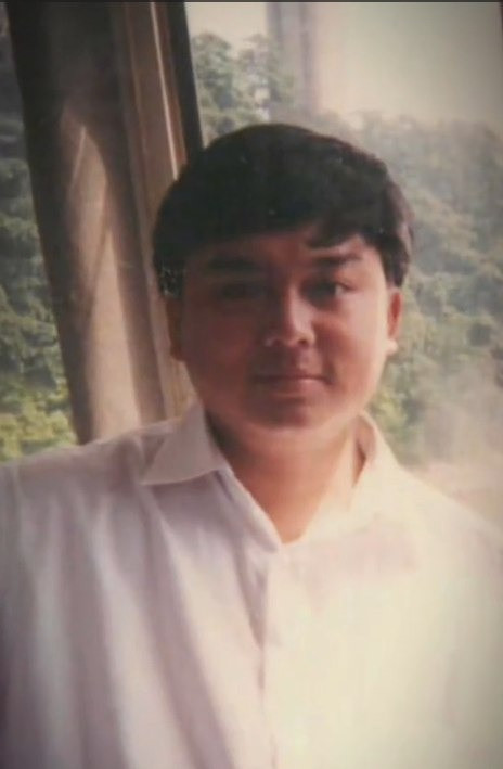 Loạt ảnh hiếm thời trẻ của ông Hoàng Nam Tiến