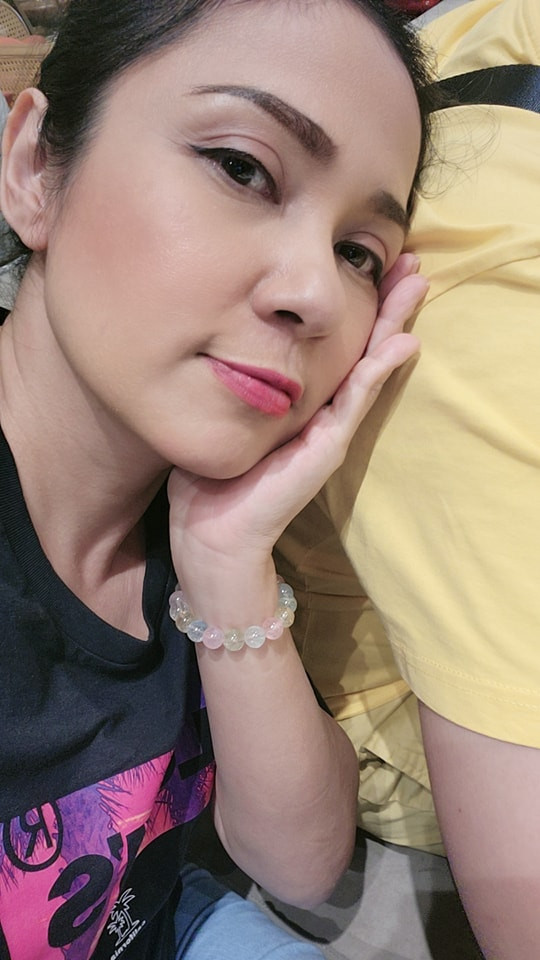 Mặt mộc tuổi trung niên của nữ diễn viên phim 'Người đẹp Tây Đô'- Ảnh 9.