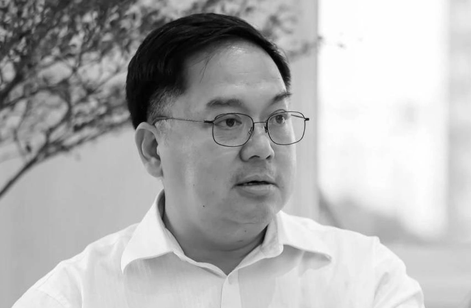 Sếp Hoàng Nam Tiến giới thiệu về mình bằng 4 câu trên LinkedIn và ông đã sống đúng như vậy cho đến giây phút cuối cùng- Ảnh 2.