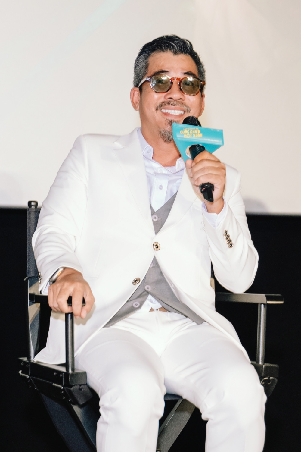 Sự thật sau câu chuyện cạch mặt của đạo diễn Trung Lùn và Diệp Bảo Ngọc