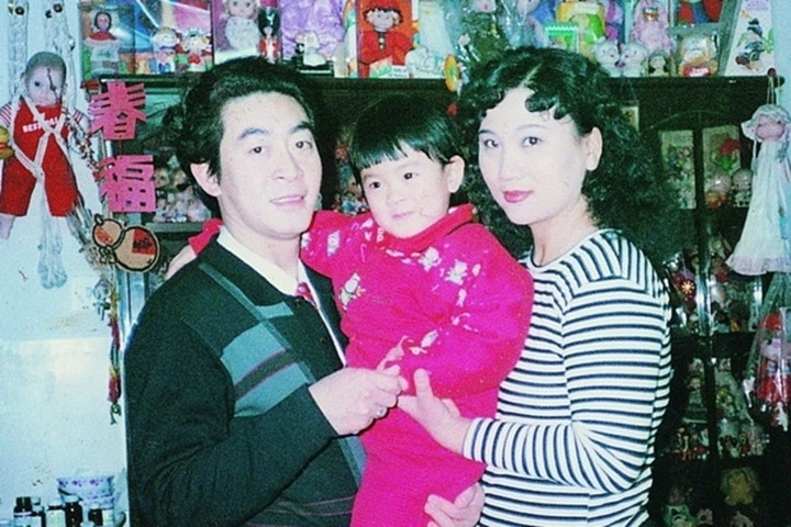 Cặp đôi có 1 con gái tên là Chương Đồng Đồng, chủ yếu sống tại Canada.