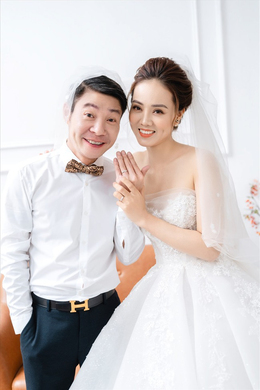 Vợ Công Lý tiết lộ tình trạng bệnh đột quỵ của chồng: Trong cái rủi có ...