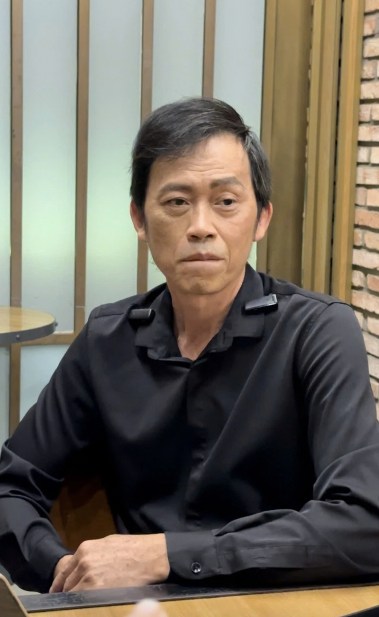 4 năm mắc ung thư tuyến giáp, NSƯT Hoài Linh sống chung với bệnh tật, vẫn chuyên tâm làm việc - Ảnh 4.