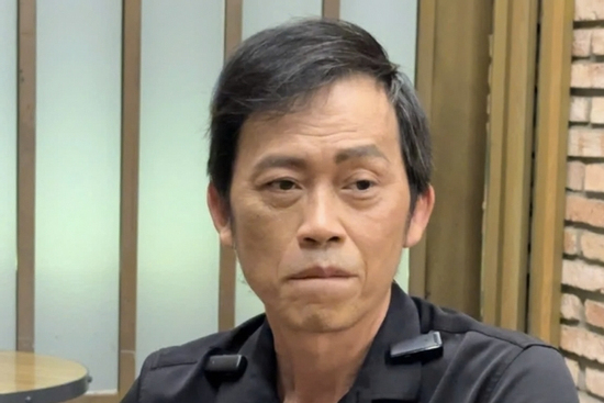 4 năm mắc ung thư tuyến giáp, NSƯT Hoài Linh sống chung với bệnh tật, vẫn chuyên tâm làm việc