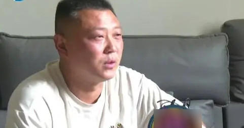 Quen 1 tháng đã cưới, chồng sốc khi phát hiện vợ hành động lạ vào ban đêm