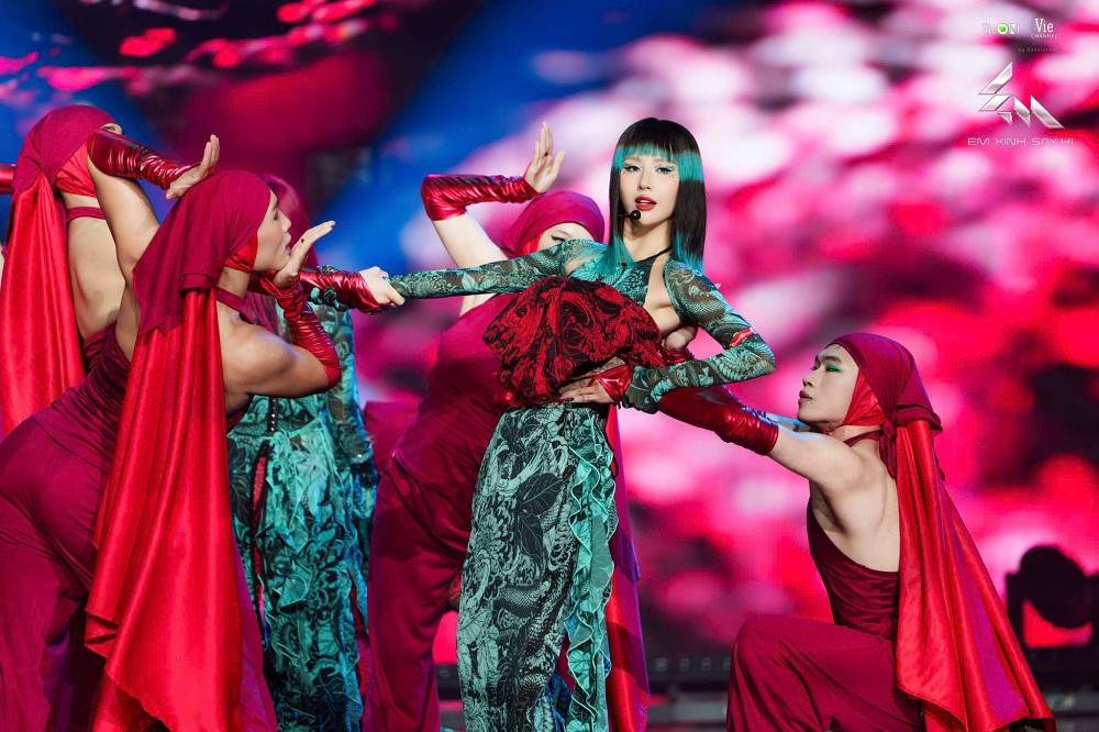 Quỳnh Anh Shyn được nhiều hơn mất sau khi rời Em Xinh Say Hi