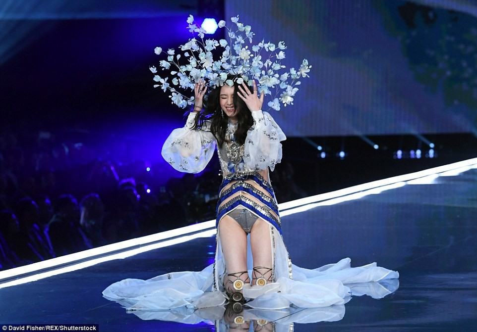 Động thái gắt phía siêu mẫu đình đám khi chồng thiếu gia gặp liên hoàn phốt ngoại tình lừa đảo