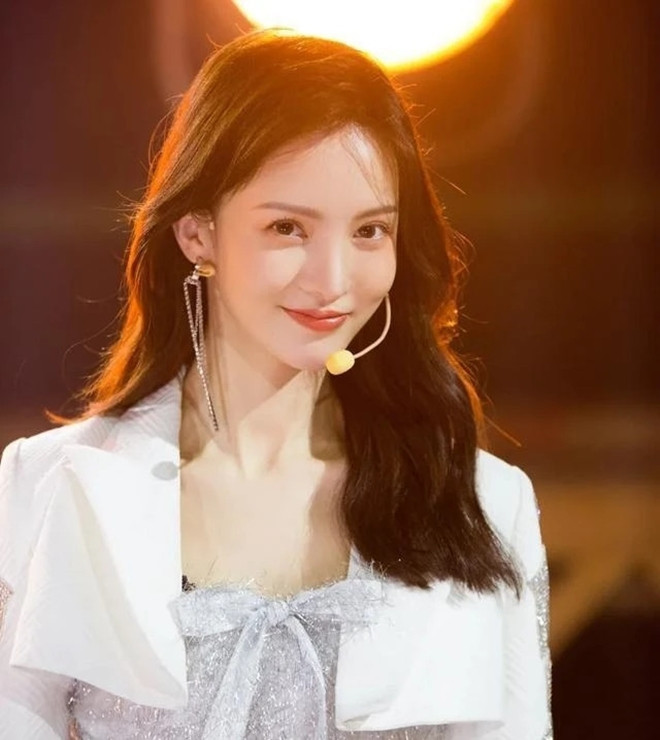 “Mỹ nhân” Cbiz Kim Thần giữ dáng và nhan sắc nhờ kỷ luật thép