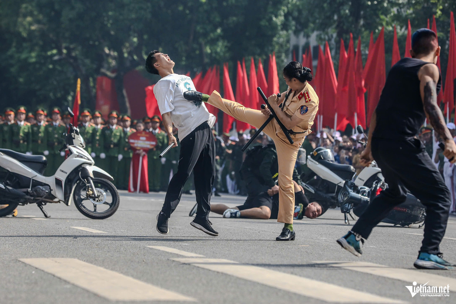 chien si cong an ha noi
