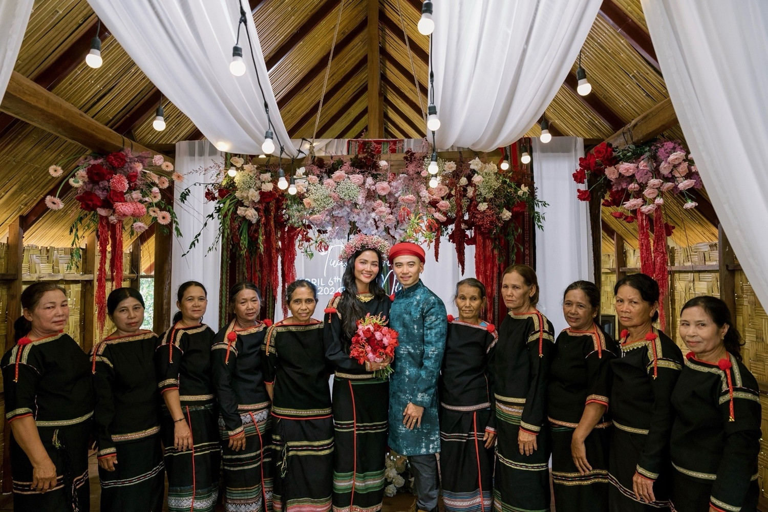 HHen Niê tiết lộ lý do đi chân trần trong đám cưới