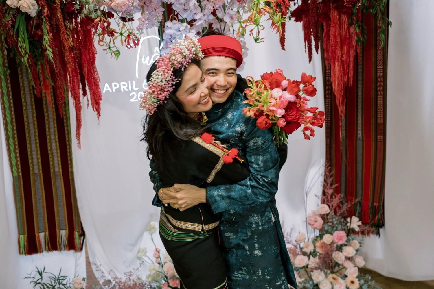 HHen Niê tiết lộ lý do đi chân trần trong đám cưới