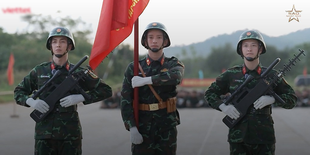 Hình ảnh chiến sĩ Lê Hoàng Hiệp ở Sao Nhập Ngũ phát sốt diện mạo tuyệt đối điện ảnh