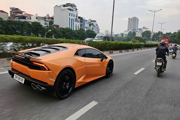 Siêu xe Lamborghini gắn biển số 567.89 về tay đại gia Hà Nội, đổi biển tứ quý 8
