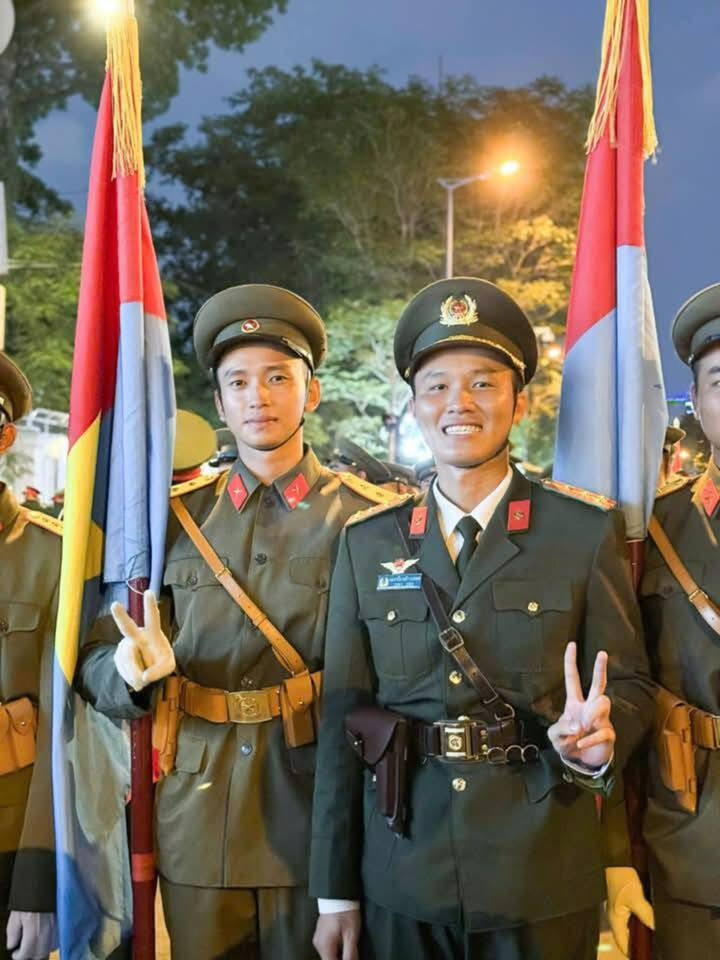 Thậm chí, một nhóm người hâm mộ mang tên FC Lê Hoàng Hiệp được thành lập, thu hút hơn 2,3 triệu thành viên.