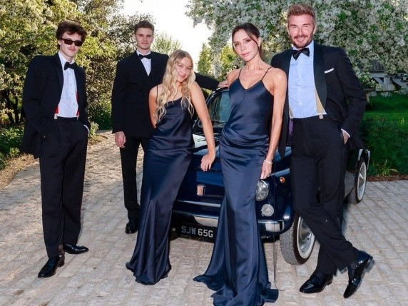 6818ceb3d30a7rd581 800 5366