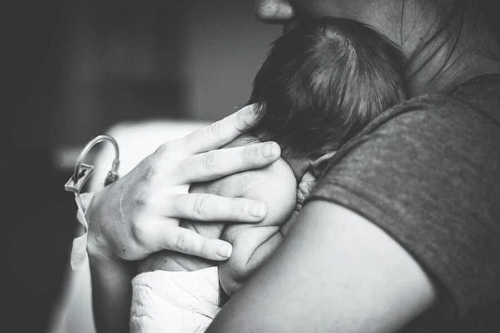 Trường hợp em bé qua đời sau khi được đẻ mổ chọn