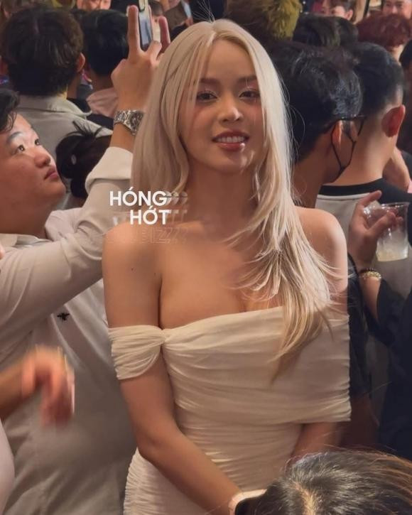 Hoa hậu Thanh Thủy sau nhiều lần bị mái tóc phong ấn nhan sắc