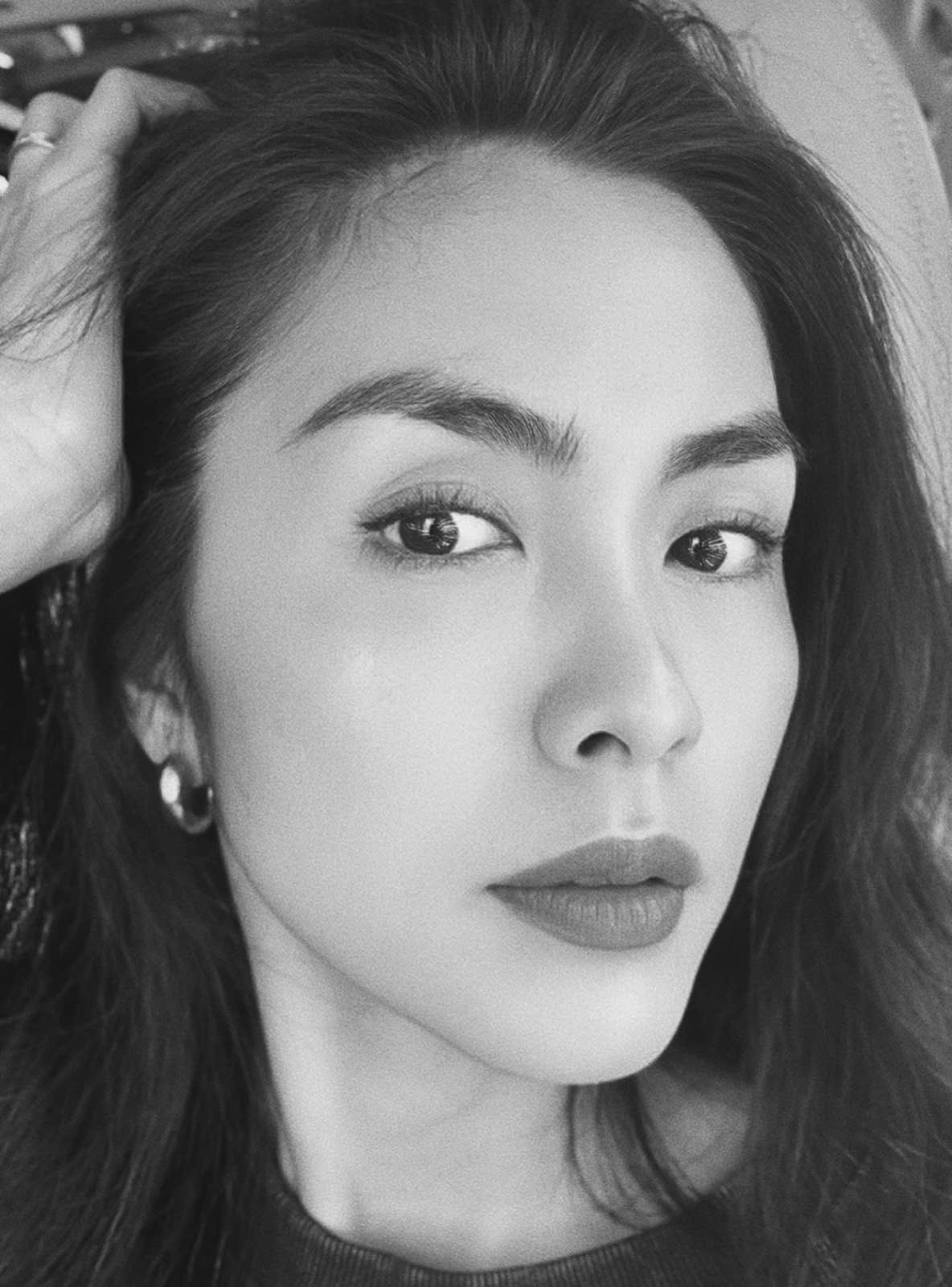 Hà Tăng suýt không nhân ra mình sau khi trang điểm đậm