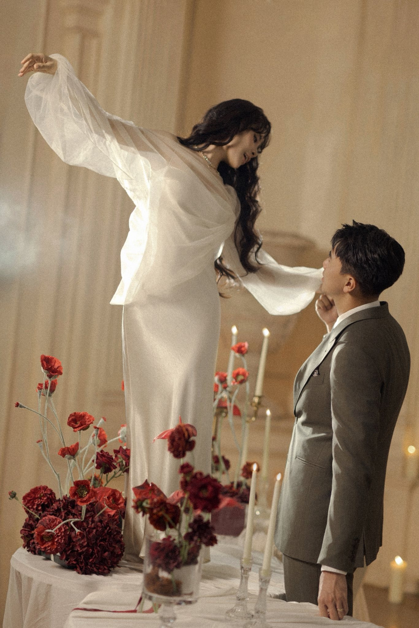 Hôn nhân 12 năm ngọt ngào của ca nương Kiều Anh và chồng đại gia