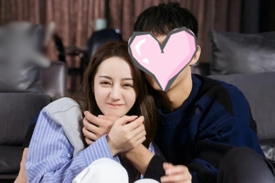 Xôn xao tin đồn Địch Lệ Nhiệt Ba tái hợp 'bạn trai vũ phu'